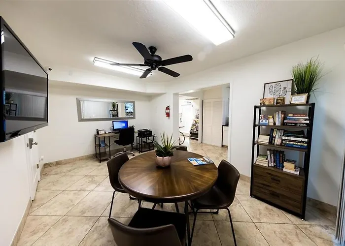 133 Fully Furnished, Amenities Galore
