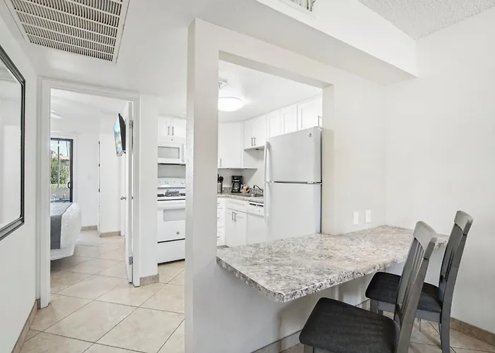 Apartment 133 Fully Furnished, Amenities Galore *